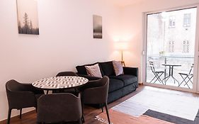 B 204, Apartments In The Heart Of Budapest